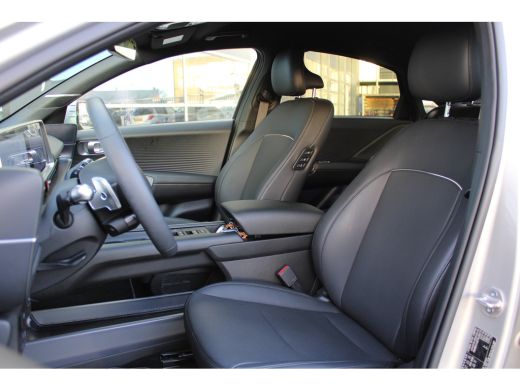Hyundai IONIQ 6 Lounge 77.4 kWh | Leder | 360 camera | Elektrische voorstoelen met geheugenfunctie | Headup Displ... ActivLease financial lease