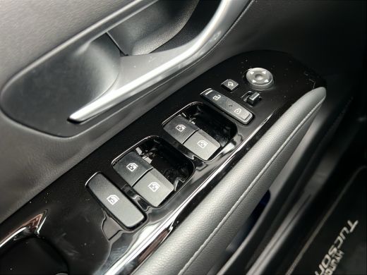 Hyundai Tucson 1.6 T-GDI 265pk PHEV Premium 4WD (299,- p/m Demo Deal!) | Leder | Carplay | Climate | Keyless | N... ActivLease financial lease