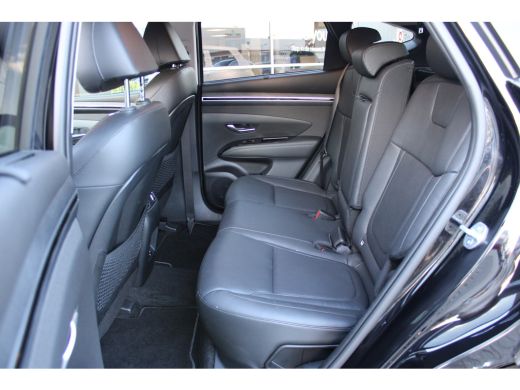 Hyundai Tucson 1.6 T-GDI PHEV Premium 4WD | DEMO DEAL: 299,- P/M! | 360 camera | Adaptive Cruise Control | Leder... ActivLease financial lease