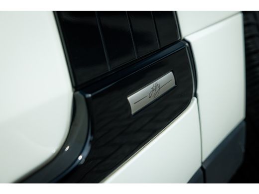 Land Rover Range Rover P400e Fifty | Rear Seat Entertainment | 22 Inch | SVO Bespoke Paint | Massage | Full Options ActivLease financial lease