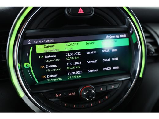 Mini Cooper 1.5 | JCW Trim Pakket | Serious Business Pakket | Harman-Kardon | Led Union Jack | 17 inch | Clim... ActivLease financial lease