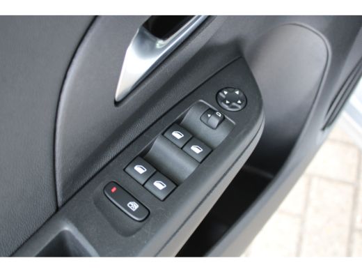 Opel Corsa 1.2 Level 3 Elegance | 100 pk | Half leder | LED | Apple carplay | 1e eigenaar | ActivLease financial lease