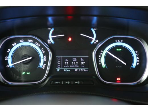 Opel Vivaro-e 75 kWh L2H1 | Snelladen | SOH 99% | Airco | Cruise | Carplay | 3 Zits | Parkeersens. ActivLease financial lease