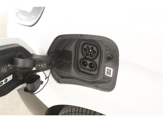 Opel Vivaro-e 75 kWh L2H1 | Snelladen | SOH 99% | Airco | Cruise | Carplay | 3 Zits | Parkeersens. ActivLease financial lease