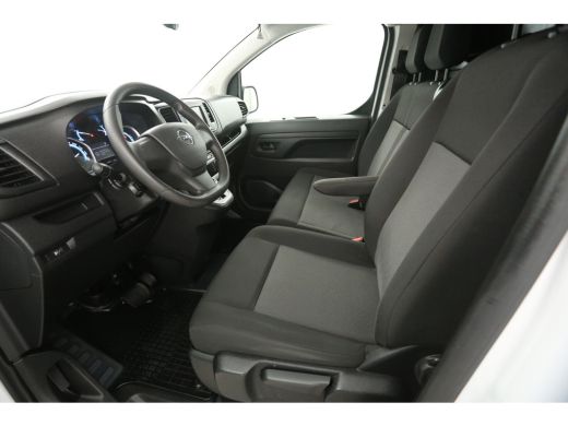 Opel Vivaro-e 75 kWh L2H1 | Snelladen | SOH 99% | Airco | Cruise | Carplay | 3 Zits | Parkeersens. ActivLease financial lease