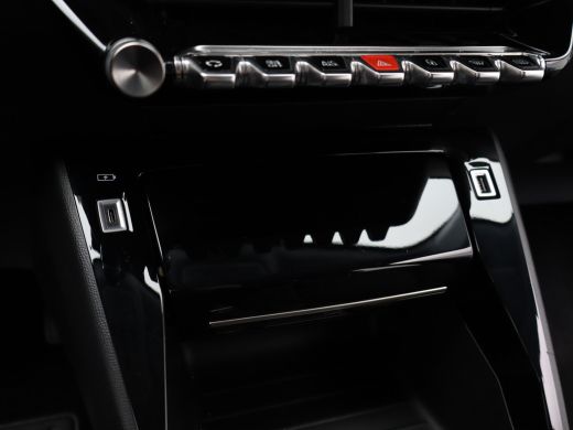 Peugeot 2008 1.2 PureTech Allure Pack | Achteruitrijcamera | Airco (automatisch) | Apple Carplay/Android Auto|... ActivLease financial lease