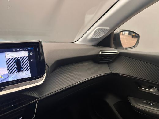 Peugeot 208 1.2 Hybrid 110 e-DCS6 Allure Camera | Navigatie | Carplay | Leder/Stof | Digitaal Dashboard | 16"... ActivLease financial lease
