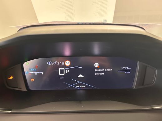 Peugeot 208 1.2 Hybrid 110 e-DCS6 Allure Camera | Navigatie | Carplay | Leder/Stof | Digitaal Dashboard | 16"... ActivLease financial lease