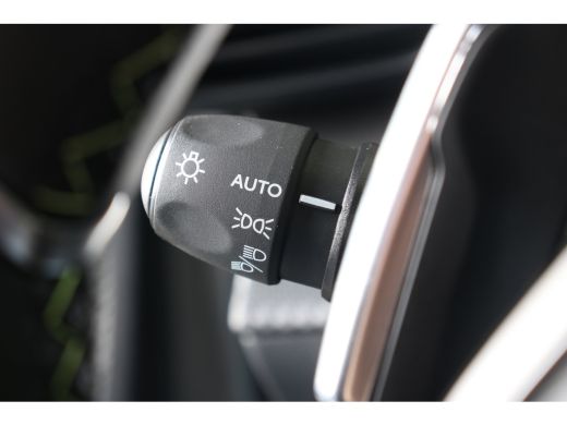 Peugeot 208 1.2 Hybrid 145 e-DCS6 GT | Navi | Clima | Adaptive Cruise | Alcantara | Stoelverwarming | Camera ... ActivLease financial lease