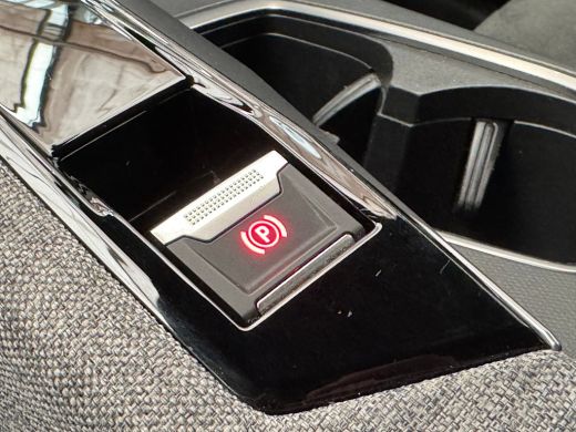 Peugeot 5008 1.2 Hybrid 136 GT Camera | Adaptieve Cruise | Stoel & Stuurverwarming | Climate | 19" Lichtmetaal... ActivLease financial lease