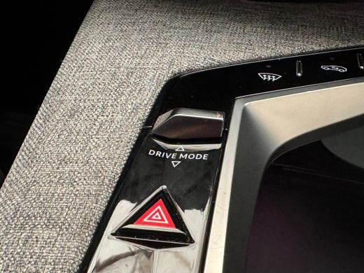 Peugeot 5008 1.2 Hybrid 136 GT Camera | Adaptieve Cruise | Stoel & Stuurverwarming | Climate | 19" Lichtmetaal... ActivLease financial lease