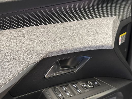 Peugeot 5008 1.2 Hybrid 136 GT Camera | Adaptieve Cruise | Stoel & Stuurverwarming | Climate | 19" Lichtmetaal... ActivLease financial lease