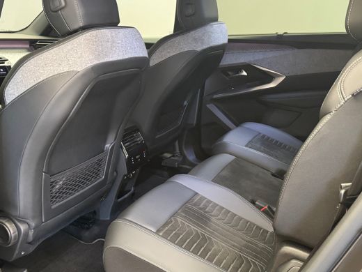 Peugeot 5008 1.2 Hybrid 136 GT Camera | Adaptieve Cruise | Stoel & Stuurverwarming | Climate | 19" Lichtmetaal... ActivLease financial lease