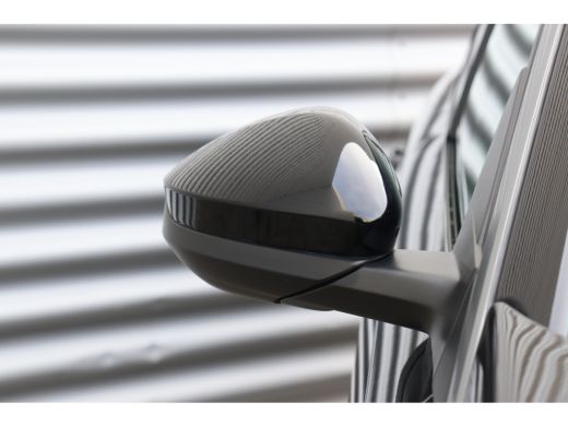 Peugeot 5008 1.2 HYBRID 145PK 7-ZITS GT AUTOMAAT / NAVI / LEDER / CLIMA / FULL-LED / 19" LMV / KEYLESS / CAMER... ActivLease financial lease