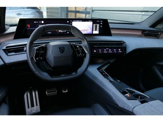 Peugeot 5008 1.2 HYBRID 145PK GT AUTOMAAT / NAVI /CLIMA / PDC / 19"LMV / CAMERA / ELEKTR. ACHTERKLEP / KEYLESS... ActivLease financial lease