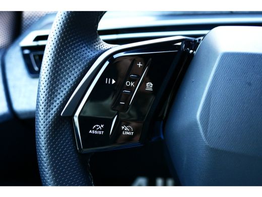 Peugeot 5008 1.2 HYBRID 145PK GT AUTOMAAT / NAVI /CLIMA / PDC / 19"LMV / CAMERA / ELEKTR. ACHTERKLEP / KEYLESS... ActivLease financial lease