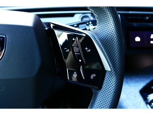 Peugeot 5008 1.2 HYBRID 145PK GT AUTOMAAT / NAVI /CLIMA / PDC / 19"LMV / CAMERA / ELEKTR. ACHTERKLEP / KEYLESS... ActivLease financial lease