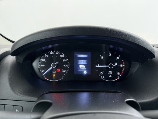 Peugeot Boxer 2.2 BlueHDi 140pk L2H2 3.5t | NIEUW BPM VRIJ! | Achteruitrijcamera | Airco | Apple Carplay/Androi... ActivLease financial lease