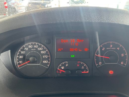 Peugeot Boxer 333 2.2 BlueHDi 165 L3H2 Premium | Achteruitrijcamera | Airco | Cruise control ActivLease financial lease