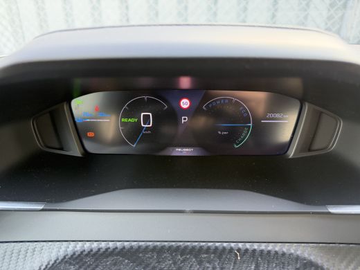 Peugeot e-2008 EV Allure 50 kWh (Keyless Entry - LED - Parkeersensoren V+A - Navigatie - Automatische Airco - 3D... ActivLease financial lease