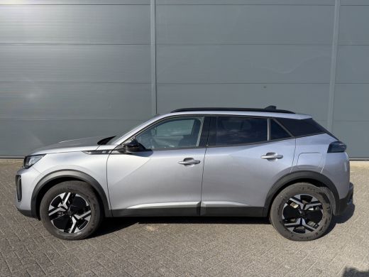 Peugeot e-2008 EV Allure 50 kWh (Keyless Entry - LED - Parkeersensoren V+A - Navigatie - Automatische Airco - 3D... ActivLease financial lease