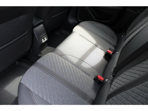 Peugeot e-208 EV Style 50 kWh | Navigatie | Fase 3 laden | Stoelverwarming | Apple carplay | Bluetooth | Nieuw ... ActivLease financial lease