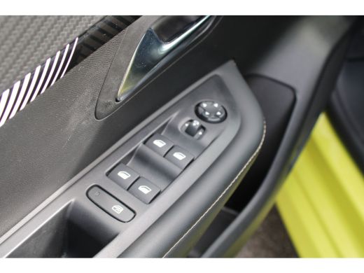 Peugeot e-208 EV Style 50 kWh | Navigatie | Fase 3 laden | Stoelverwarming | Apple carplay | Bluetooth | Nieuw ... ActivLease financial lease