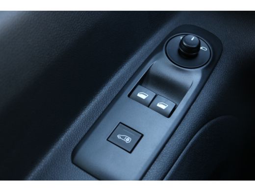 Peugeot Partner 1.5 BlueHDI Premium 75PK| Airco | Carplay | Trekhaak | PDC achter | | Cruise | Trekhaak | Airco | ActivLease financial lease