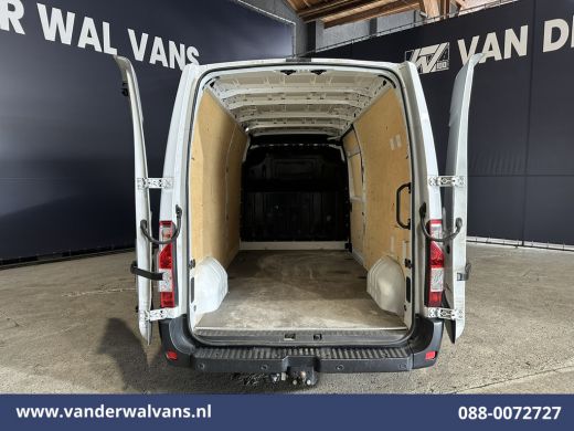 Renault Master 2.3 dCi 136pk L3H2 Euro6 Airco | Camera | Navigatie | LED | Cruisecontrol | 2500kg Trekhaak Parke... ActivLease financial lease