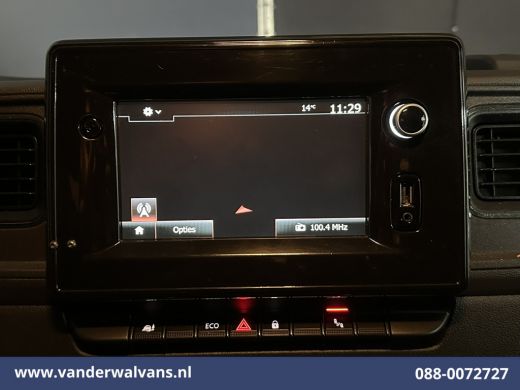 Renault Master 2.3 dCi 136pk L3H2 Euro6 Airco | Camera | Navigatie | LED | Cruisecontrol | 2500kg Trekhaak Parke... ActivLease financial lease