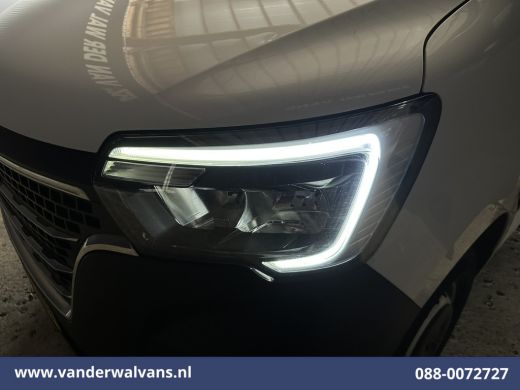 Renault Master 2.3 dCi 136pk L3H2 Euro6 Airco | Camera | Navigatie | LED | Cruisecontrol | 2500kg Trekhaak Parke... ActivLease financial lease