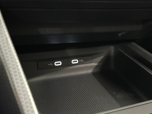 Seat Leon Sportstourer 1.0 TSI Reference Climate | Cruise | Apple Carplay/Android Auto | | Achterbank in de... ActivLease financial lease