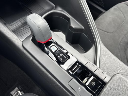 Toyota C-HR 2.0 Hybrid 200 GR SPORT PLUS **GEHEUGEN STOEL/ 360 CAMERA/ DODEHOEKDETECTIE** ActivLease financial lease