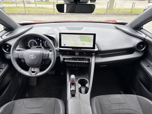 Toyota C-HR 2.0 Hybrid 200 GR SPORT PLUS **GEHEUGEN STOEL/ 360 CAMERA/ DODEHOEKDETECTIE** ActivLease financial lease