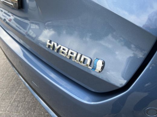 Toyota Corolla Touring Sports 1.8 Hybrid Dynamic | Navigatie | Apple CarPlay/Android auto | Achteruitrijcamera | Parkeersensoren ActivLease financial lease