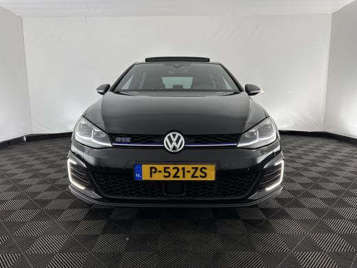 Volkswagen Golf 1.4 TSI PHEV GTE (Plug-in) (INCL-BTW) Aut. *PANO | ADAPTIVE-CRUISE | FULL-LED | DIGI-COCKPIT | BL... ActivLease financial lease