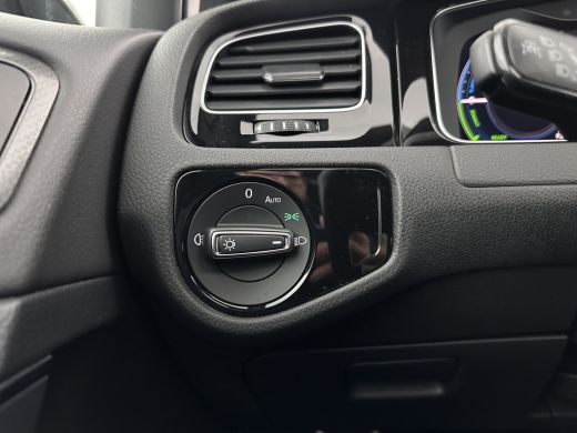 Volkswagen Golf 1.4 TSI PHEV GTE (Plug-in) (INCL-BTW) Aut. *PANO | ADAPTIVE-CRUISE | FULL-LED | DIGI-COCKPIT | BL... ActivLease financial lease
