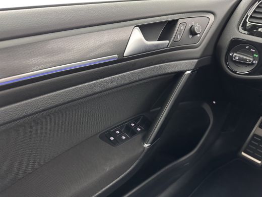 Volkswagen Golf 1.4 TSI PHEV GTE (Plug-in) (INCL-BTW) Aut. *PANO | ADAPTIVE-CRUISE | FULL-LED | DIGI-COCKPIT | BL... ActivLease financial lease