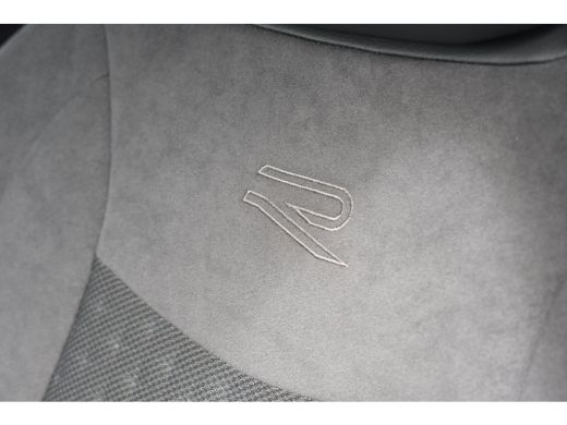 Volkswagen T-Roc R-Line First Edition | CAMERA | STOEL.VERW | IQ.LIGHTS | LED | APP.CONNECT | 3-ZONE CLIMA | BLACK... ActivLease financial lease