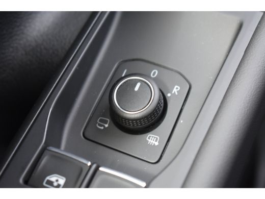 Volkswagen T-Roc R-Line First Edition | CAMERA | STOEL.VERW | IQ.LIGHTS | LED | APP.CONNECT | 3-ZONE CLIMA | BLACK... ActivLease financial lease