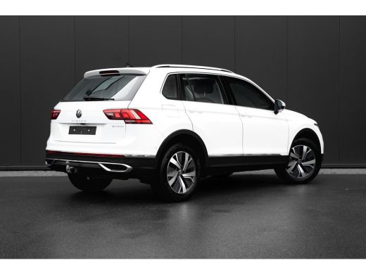 Volkswagen Tiguan 1.4 TSI eHybrid 245PK Elegance | Trekhaak | Panoramadak | Leder | 360 Camera | Stoelen Elektrisch... ActivLease financial lease