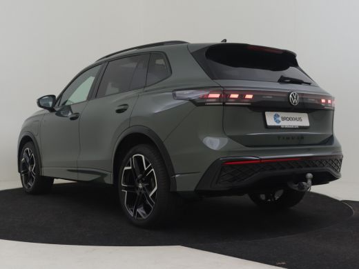 Volkswagen Tiguan 1.5 eHybrid R-Line Edition 272pk DSG/AUTO | Lederen bekleding | Head-up display | Elektrisch vers... ActivLease financial lease