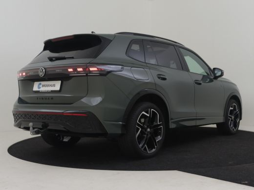 Volkswagen Tiguan 1.5 eHybrid R-Line Edition 272pk DSG/AUTO | Lederen bekleding | Head-up display | Elektrisch vers... ActivLease financial lease