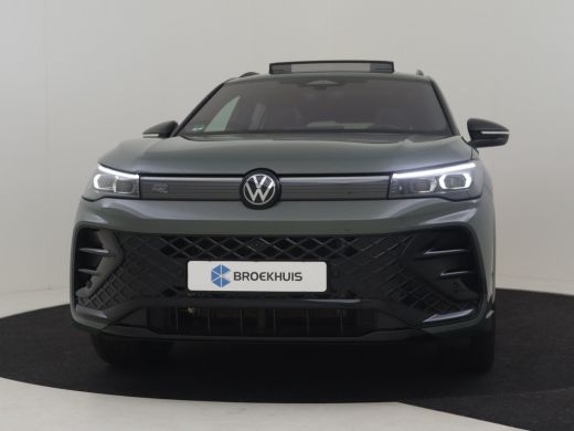 Volkswagen Tiguan 1.5 eHybrid R-Line Edition 272pk DSG/AUTO | Lederen bekleding | Head-up display | Elektrisch vers... ActivLease financial lease