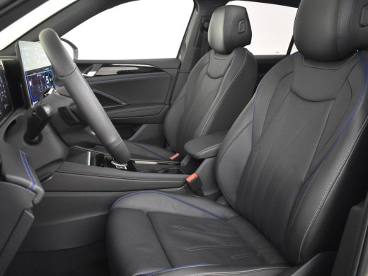 Volkswagen Tiguan 1.5 eHybrid R-Line Edition 272pk DSG/AUTO | Lederen bekleding | Head-up display | Elektrisch vers... ActivLease financial lease