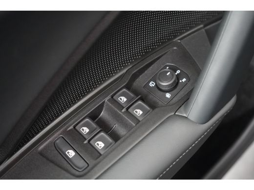 Volkswagen Tiguan 1.5 eTSI 150 pk Life Edition 7-DSG | Trekhaak | Achteruitrijcamera | Apple Carplay | Climatronic | ActivLease financial lease