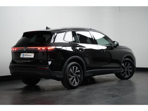 Volkswagen Tiguan 1.5 eTSI 150 pk Life Edition 7-DSG | Trekhaak | Achteruitrijcamera | Apple Carplay | Climatronic | ActivLease financial lease