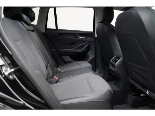 Volkswagen Tiguan 1.5 eTSI 150 pk Life Edition 7-DSG | Trekhaak | Achteruitrijcamera | Apple Carplay | Climatronic | ActivLease financial lease