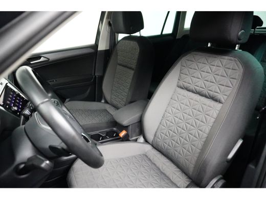 Volkswagen Tiguan 1.5 TSI 150 PK DSG Life Business | CAMERA ACHTER | STUUR + STOELVERW. | ADAPT. CRUISE | APP. CONN... ActivLease financial lease