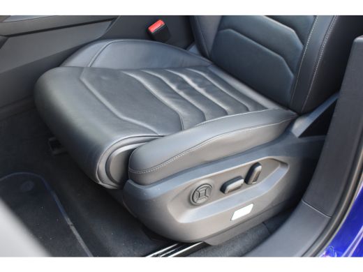 Volkswagen Touareg 3.0 TSI eHybrid 462PK 4MOTION R | SOH 91% | ALARM | TREKHAAK | 21 INCH | LUCHTVERING | PANORAMADA... ActivLease financial lease